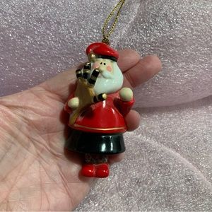 FREE W BUNDLE Santa Claus Bagpipe Player Ornament 2” Resin